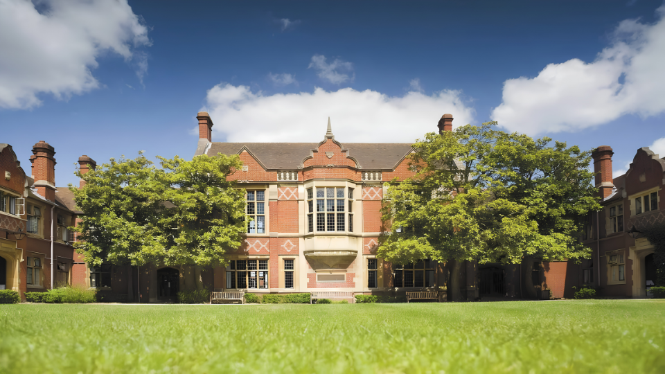 University of Warwick oferece bolsas de doutorado para 2027